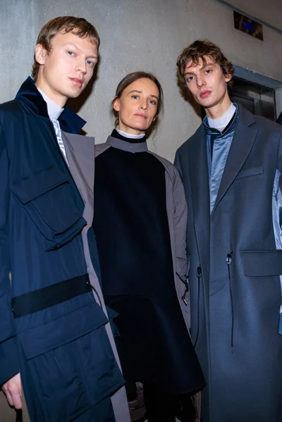 Look 16